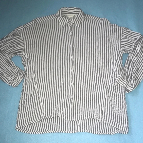 Max Studio Tops - MAX STUDIO striped gray and white collared 3/4 button up sleeves textured size S